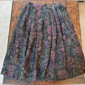 Vintage Brocade Style Pleated Midi-Skirt in Black and Embroidered Florals, 8